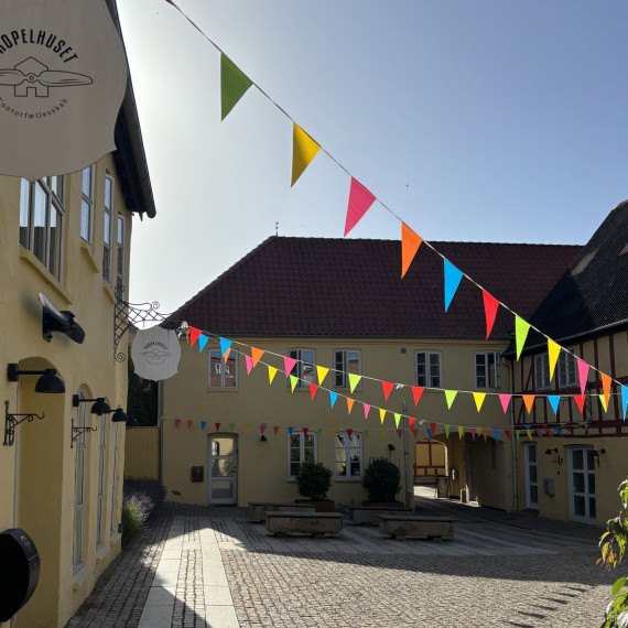 Bubble inviterer til Sweet Sixteen